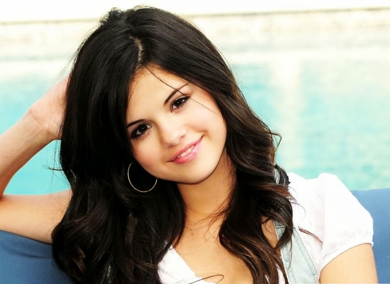 Selena-Gomez-13-hd-wallpapers-800×600
